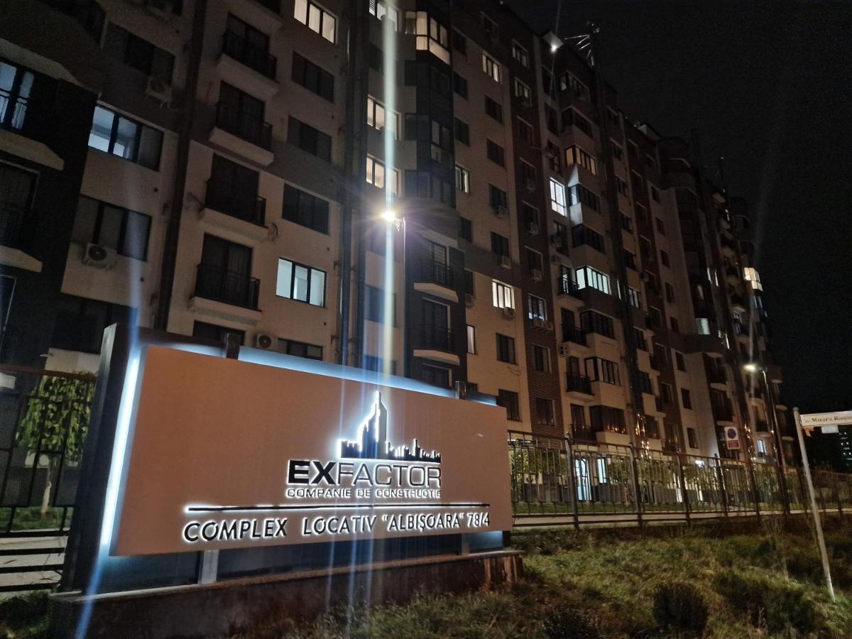 Apartment Center Candle