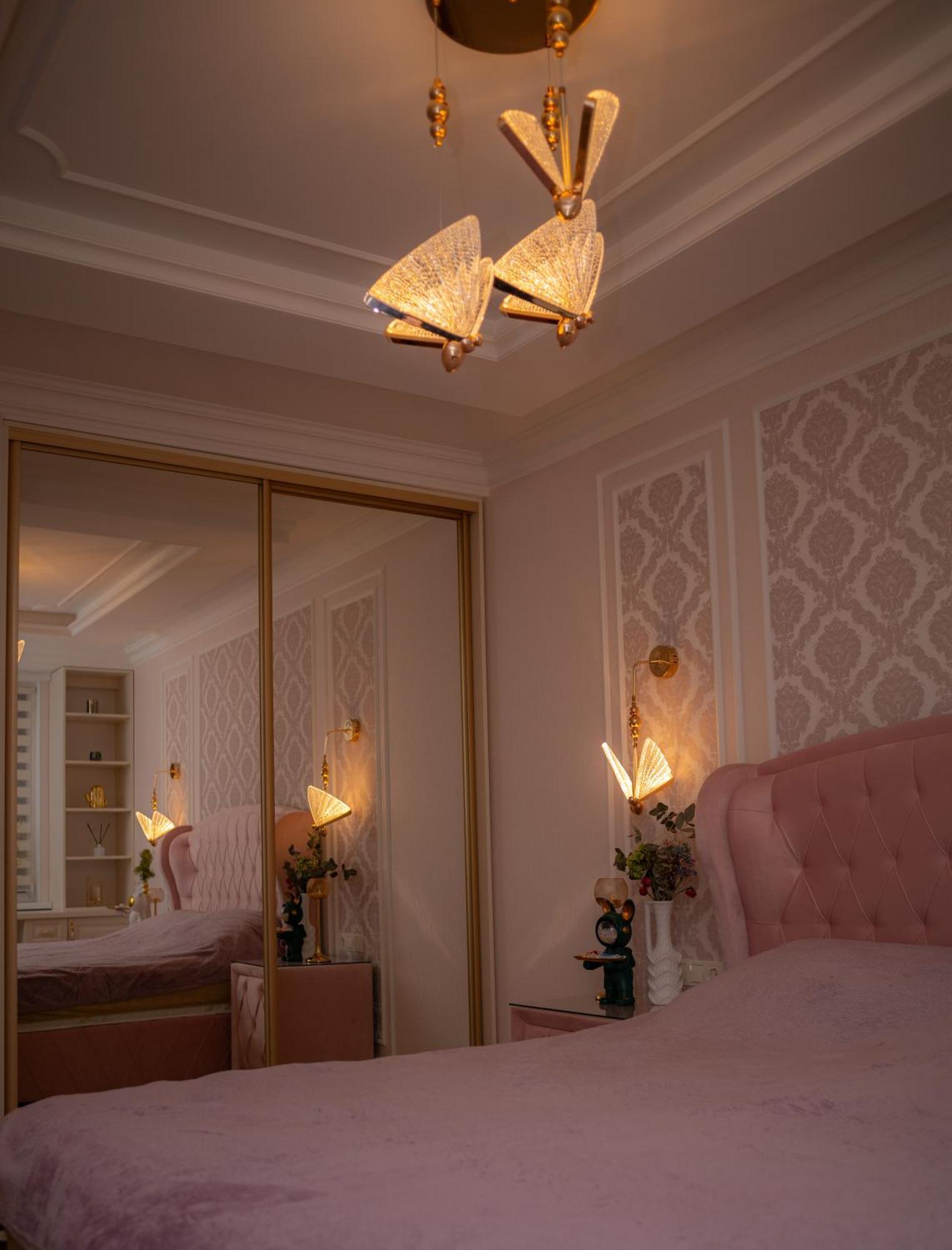Center Candle Apartment Chisinau